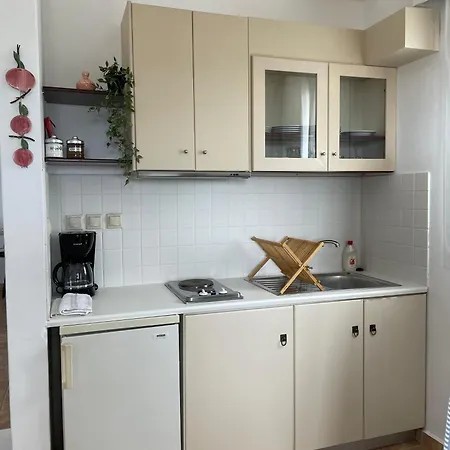 Kythiris Apartman *